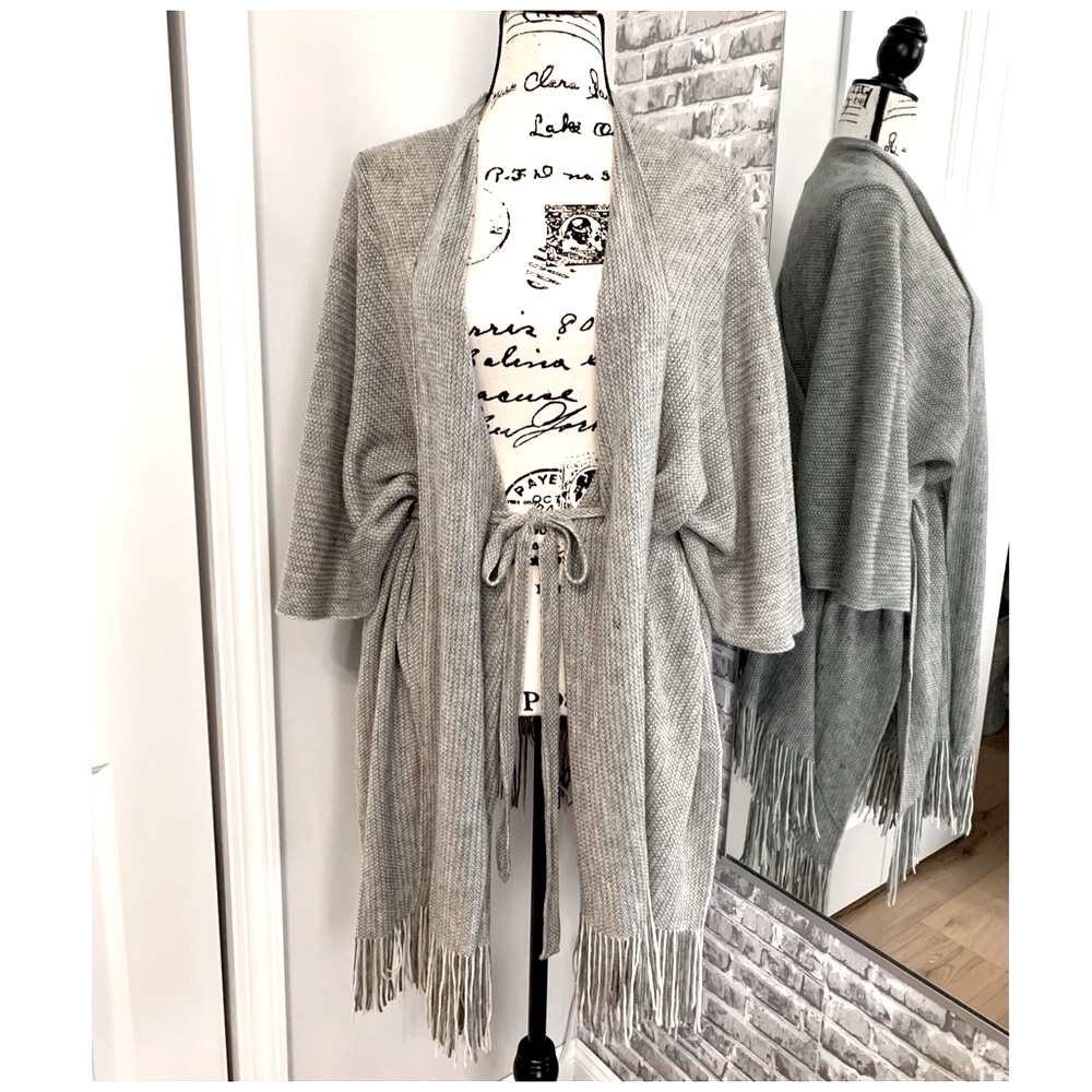 Marcus Adler Heathered Grey Knit Poncho